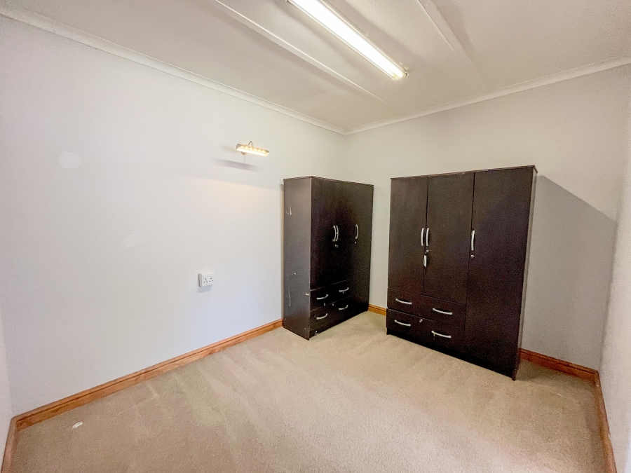 2 Bedroom Property for Sale in Thornton Western Cape